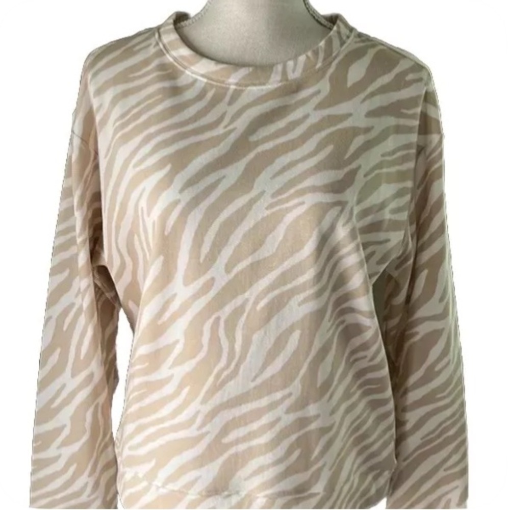 NWT Tan/Cream Animal Print Soft Cotton Long Sleeve Pullover Top Size S